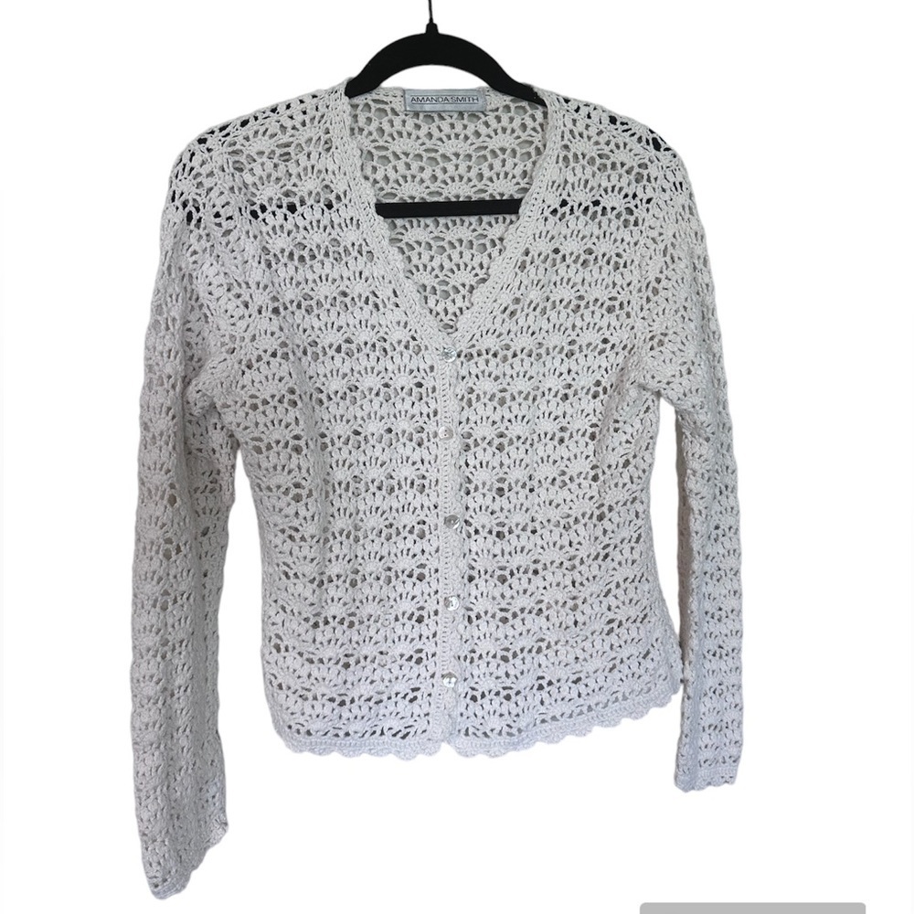 Amanda Smith vintage open patterned v-neck cream cardigan.